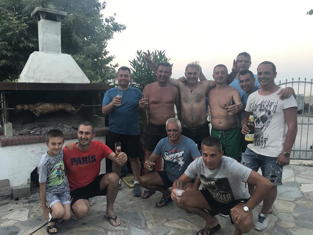 Isalos Велика Экстерьер фото